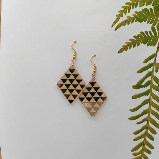Niho Earrings