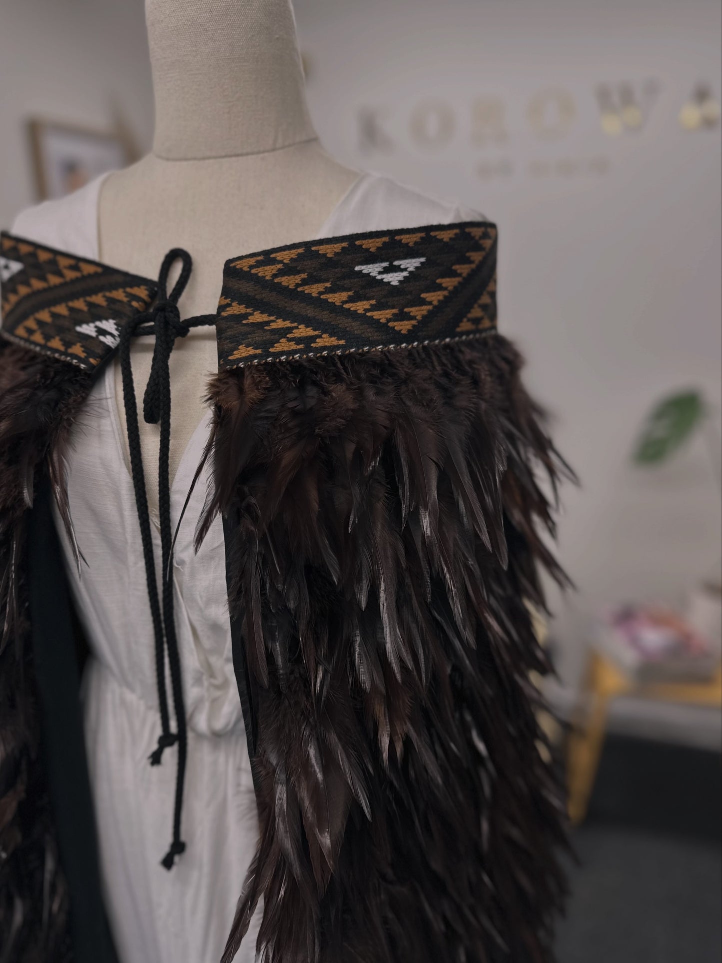 Kahu Kiwi Contemporary Korowai