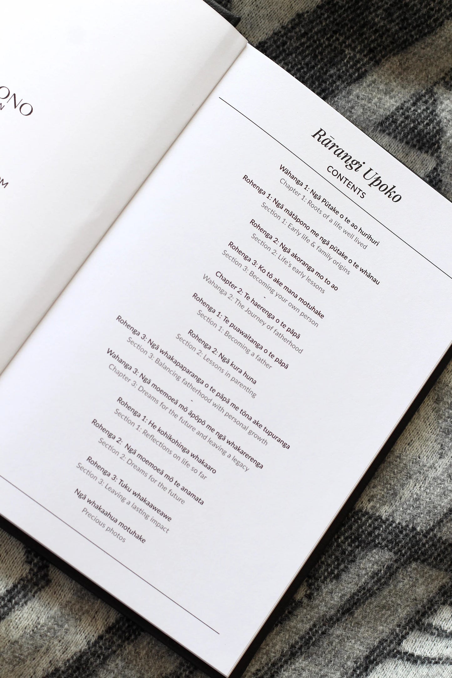 Te Ao o Pāpā - Fathers life book