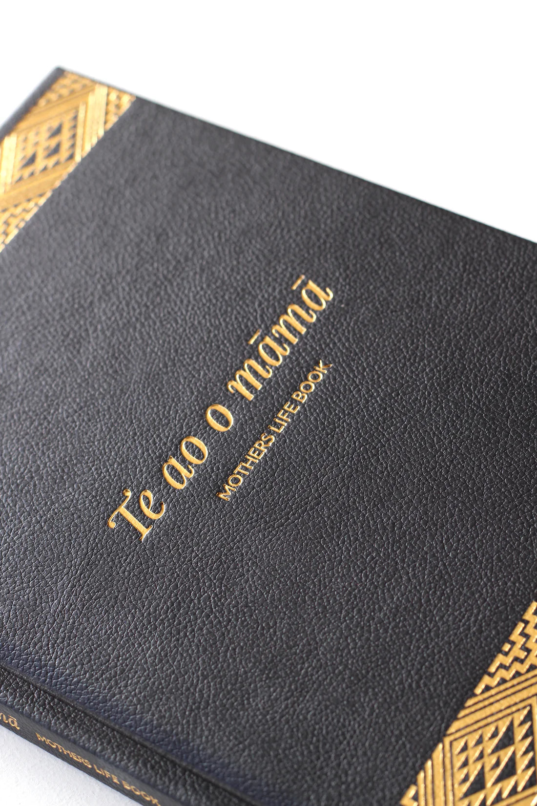Te Ao Māmā - Mothers life book